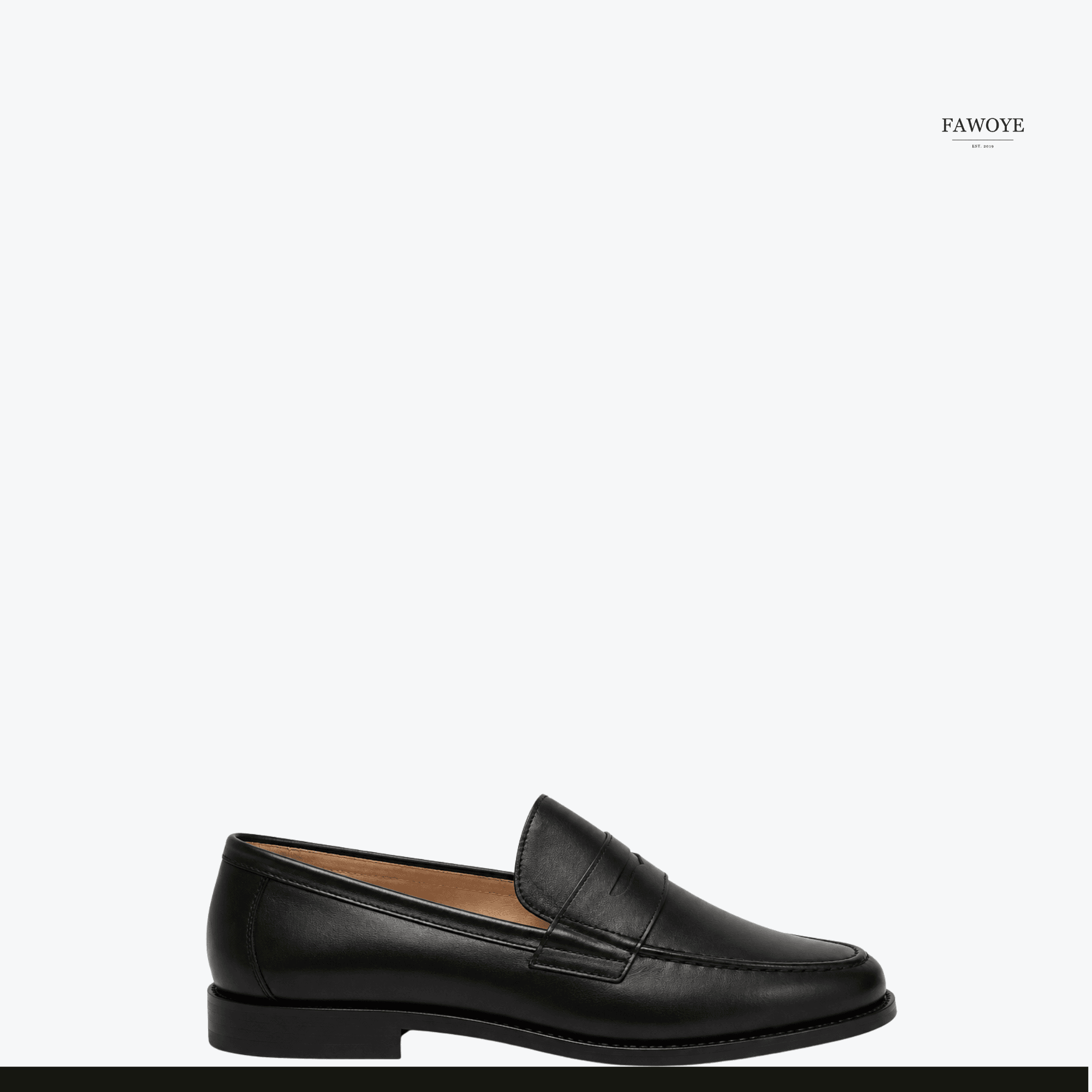 Black leather Venetian loafers with a low-cut opening