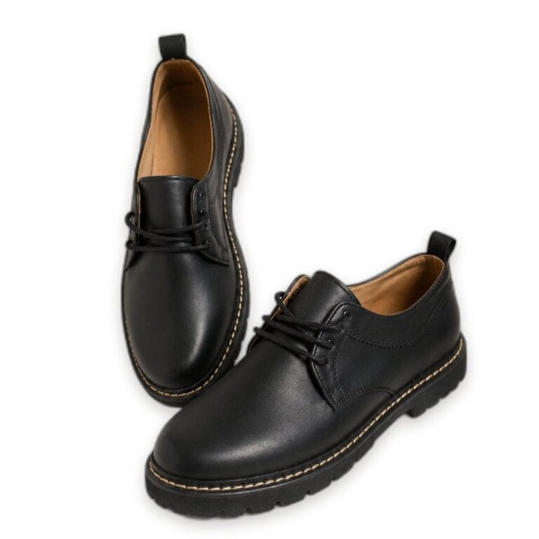 FAWOYE derby shoes in smooth full-grain leather with open lacing